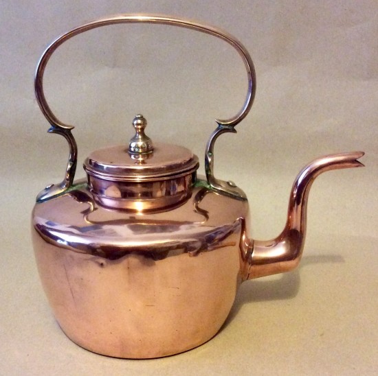 Antique Georgian copper kettle with unusual flat lid.