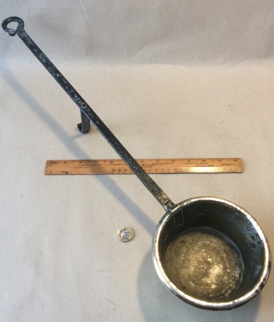 Antique Georgian - Victorian brass and wrought iron ‘Down hearth’ saucepan.