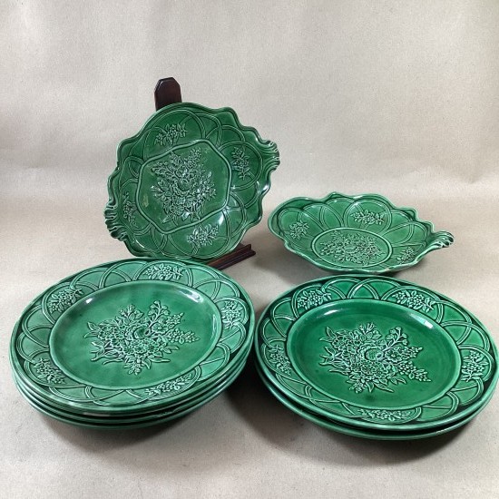 Antique majolica part breakfast tableware 6plates & 2dishes.poss Wedgwood c1860.