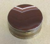 Agate and brass snuff box