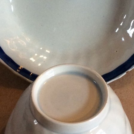 Detail: Pearlware teabowl and saucer