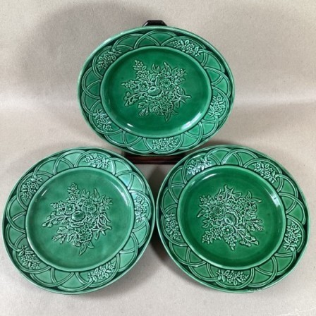 Detail: Antique majolica part breakfast tableware 6plates & 2dishes.poss Wedgwood c1860.